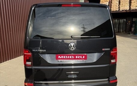 Volkswagen Multivan T6 рестайлинг, 2022 год, 7 350 000 рублей, 5 фотография