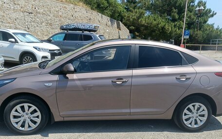 Hyundai Solaris II рестайлинг, 2021 год, 1 400 000 рублей, 2 фотография