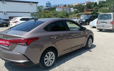 Hyundai Solaris II рестайлинг, 2021 год, 1 400 000 рублей, 5 фотография