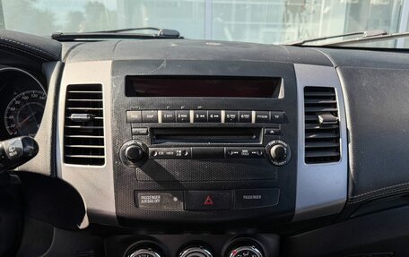 Mitsubishi Outlander III рестайлинг 3, 2009 год, 1 097 000 рублей, 18 фотография