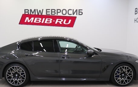 BMW 8 серия, 2019 год, 6 850 000 рублей, 6 фотография