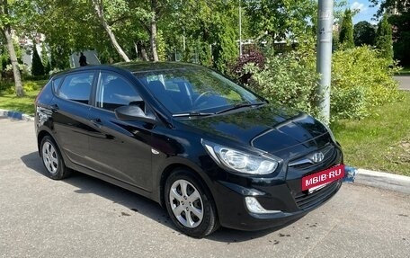 Hyundai Solaris II рестайлинг, 2012 год, 950 000 рублей, 2 фотография