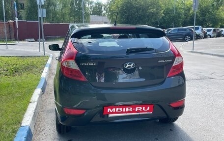 Hyundai Solaris II рестайлинг, 2012 год, 950 000 рублей, 4 фотография