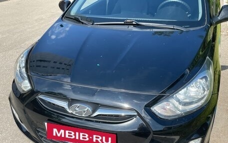 Hyundai Solaris II рестайлинг, 2012 год, 950 000 рублей, 5 фотография