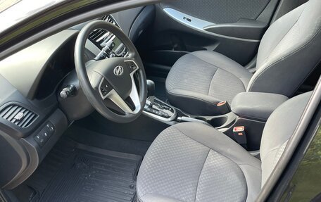 Hyundai Solaris II рестайлинг, 2012 год, 950 000 рублей, 15 фотография