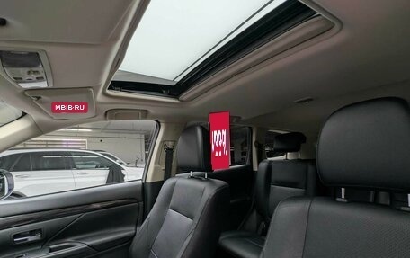 Mitsubishi Outlander III рестайлинг 3, 2016 год, 1 735 000 рублей, 12 фотография