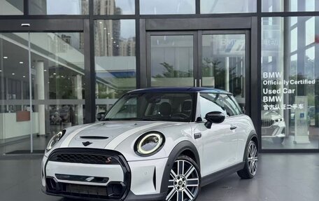 MINI Hatch, 2021 год, 3 001 236 рублей, 2 фотография