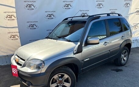 Chevrolet Niva I рестайлинг, 2017 год, 570 000 рублей, 2 фотография