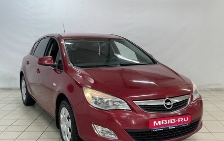 Opel Astra J, 2010 год, 540 000 рублей, 2 фотография