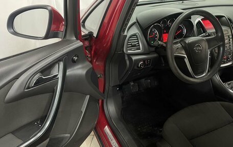Opel Astra J, 2010 год, 540 000 рублей, 18 фотография