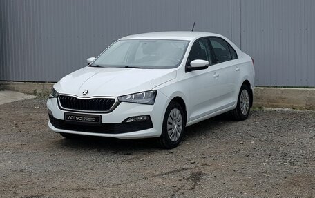 Skoda Rapid II, 2020 год, 1 349 000 рублей, 2 фотография