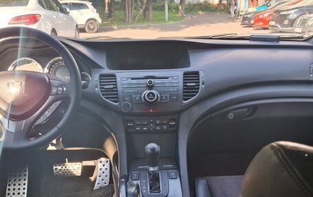 Honda Accord VIII рестайлинг, 2011 год, 1 250 000 рублей, 13 фотография