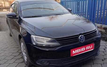Volkswagen Jetta VI, 2012 год, 1 150 000 рублей, 2 фотография