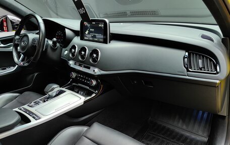 KIA Stinger I, 2018 год, 2 750 000 рублей, 28 фотография