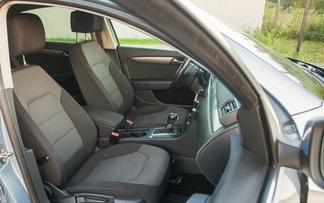 Volkswagen Passat B7, 2011 год, 1 060 000 рублей, 30 фотография