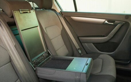 Volkswagen Passat B7, 2011 год, 1 060 000 рублей, 33 фотография