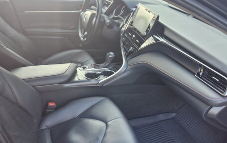 Toyota Camry, 2021 год, 3 194 000 рублей, 17 фотография