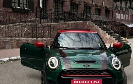 MINI Hatch, 2019 год, 3 500 000 рублей, 13 фотография