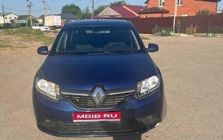 Renault Logan II, 2018 год, 800 000 рублей, 1 фотография