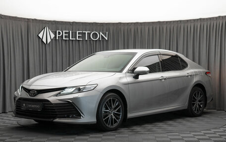 Toyota Camry, 2021 год, 3 490 000 рублей, 1 фотография