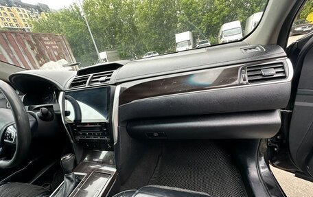 Toyota Camry, 2017 год, 1 590 000 рублей, 7 фотография