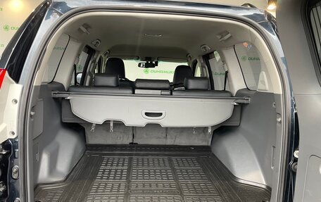 Toyota Land Cruiser Prado 150 рестайлинг 2, 2012 год, 3 490 000 рублей, 21 фотография