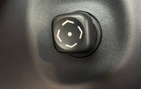 Toyota Land Cruiser Prado 150 рестайлинг 2, 2012 год, 3 490 000 рублей, 20 фотография