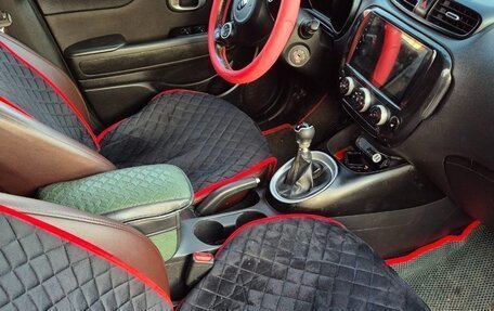 KIA Soul II рестайлинг, 2014 год, 1 000 000 рублей, 5 фотография