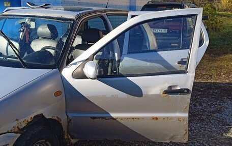Volkswagen Polo III рестайлинг, 2000 год, 160 000 рублей, 4 фотография