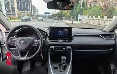 Toyota RAV4, 2021 год, 2 182 892 рублей, 6 фотография