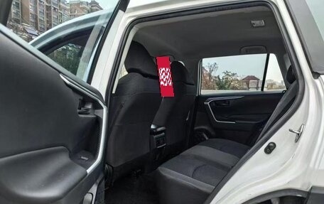 Toyota RAV4, 2021 год, 2 182 892 рублей, 8 фотография