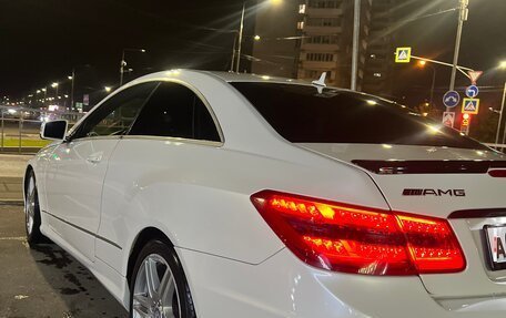 Mercedes-Benz E-Класс, 2012 год, 1 650 000 рублей, 4 фотография
