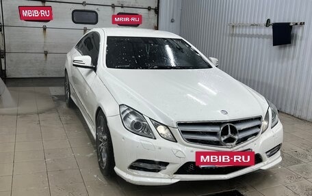 Mercedes-Benz E-Класс, 2012 год, 1 650 000 рублей, 15 фотография