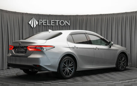 Toyota Camry, 2021 год, 3 490 000 рублей, 5 фотография