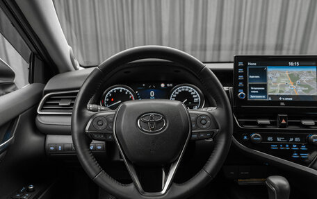 Toyota Camry, 2021 год, 3 490 000 рублей, 12 фотография