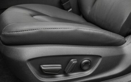 Toyota Camry, 2021 год, 3 490 000 рублей, 20 фотография