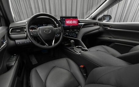 Toyota Camry, 2021 год, 3 490 000 рублей, 9 фотография