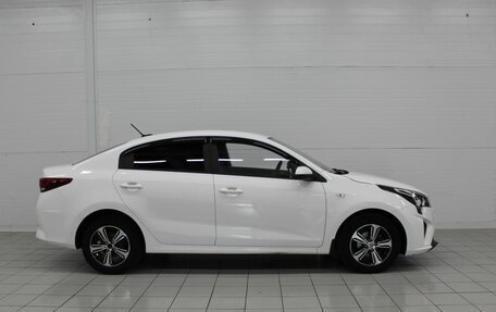 KIA Rio IV, 2021 год, 1 720 000 рублей, 5 фотография