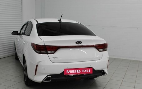 KIA Rio IV, 2021 год, 1 720 000 рублей, 10 фотография