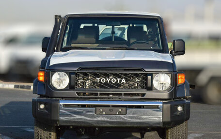 Toyota Land Cruiser 70, 2025 год, 9 598 000 рублей, 2 фотография