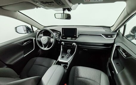 Toyota RAV4, 2019 год, 2 775 000 рублей, 11 фотография