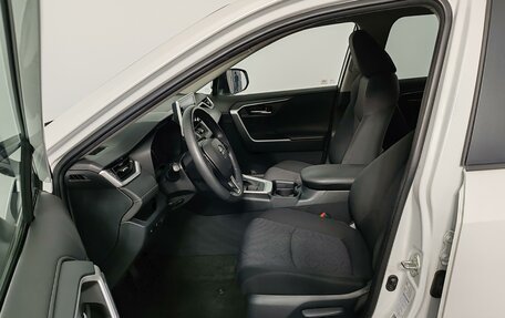 Toyota RAV4, 2019 год, 2 775 000 рублей, 16 фотография