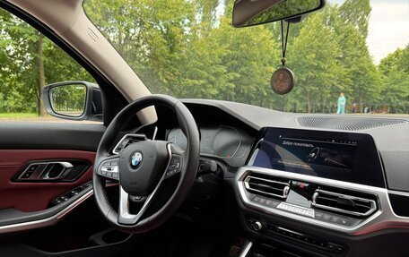BMW 3 серия, 2020 год, 3 800 000 рублей, 13 фотография