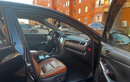 Toyota Camry, 2017 год, 2 200 000 рублей, 5 фотография