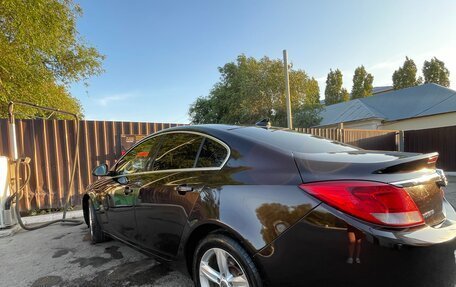 Opel Insignia II рестайлинг, 2011 год, 800 000 рублей, 2 фотография