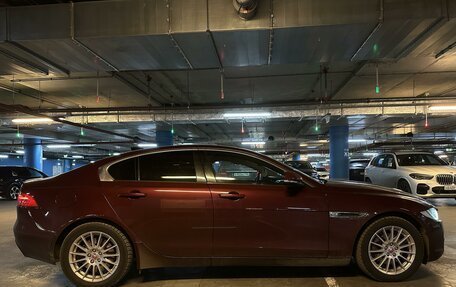 Jaguar XE I рестайлинг, 2017 год, 1 890 000 рублей, 3 фотография