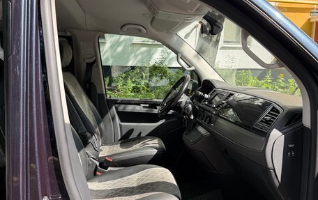 Volkswagen Caravelle T6 рестайлинг, 2019 год, 5 000 000 рублей, 11 фотография