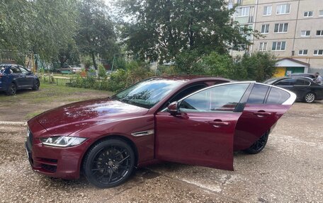 Jaguar XE I рестайлинг, 2017 год, 1 890 000 рублей, 12 фотография