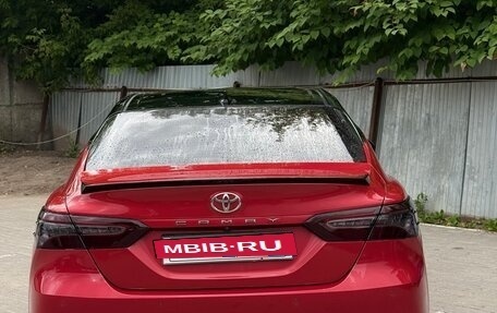 Toyota Camry, 2021 год, 3 090 000 рублей, 3 фотография