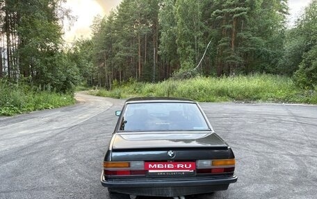 BMW 5 серия, 1986 год, 300 000 рублей, 5 фотография